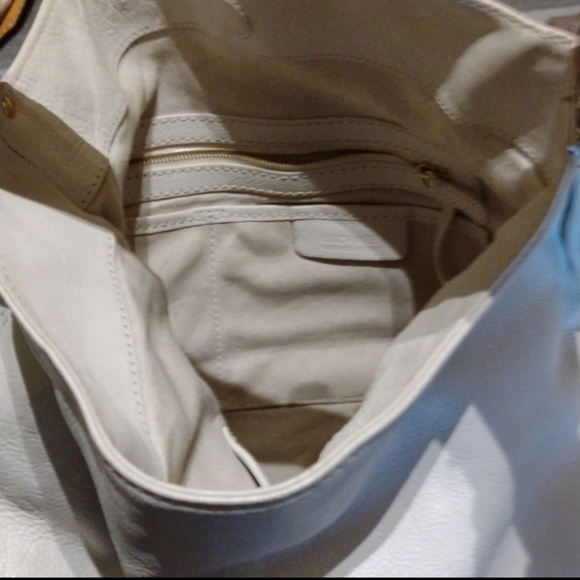 Michael kors white beige Tan leather stud hardware shoulder bag - Picture 8 of 9